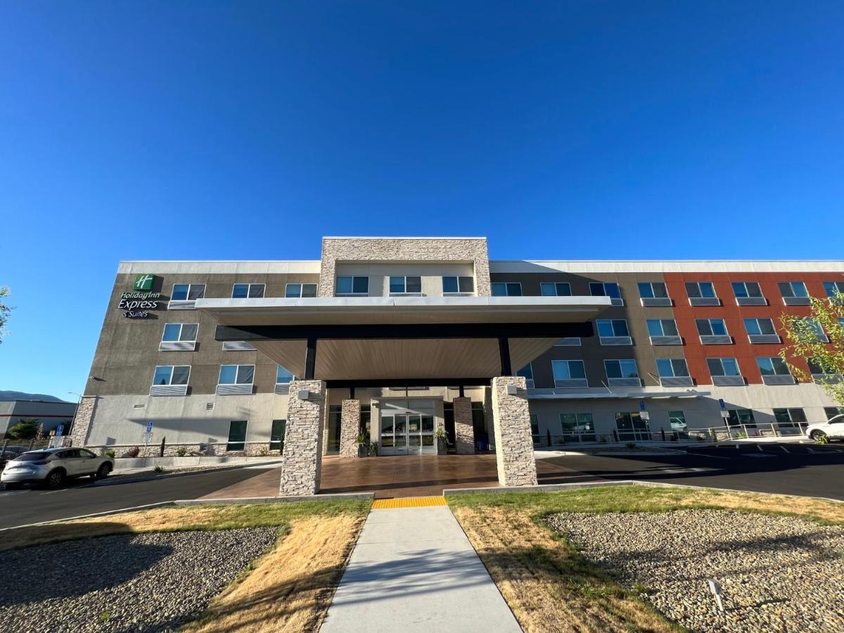 Holiday Inn Express & Suites - Ukiah By Ihg Екстериор снимка
