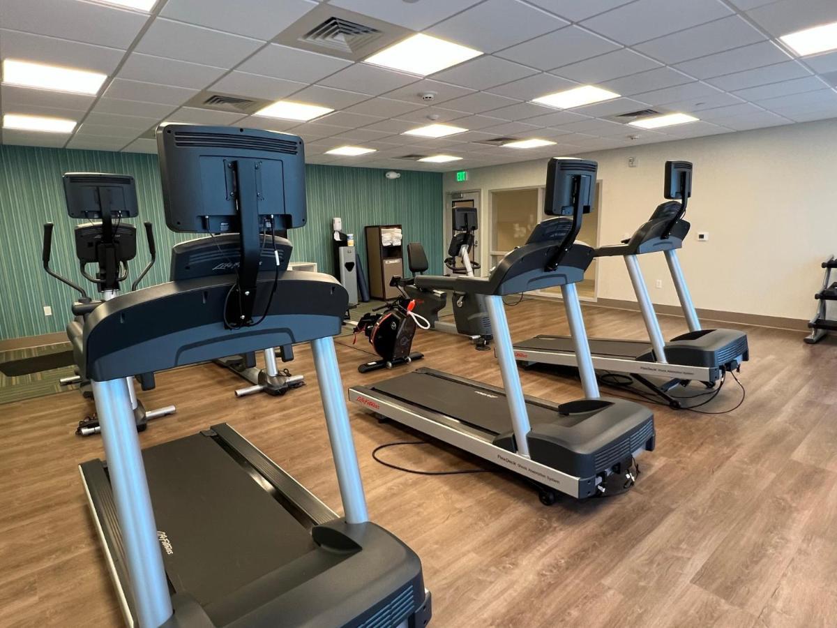 Holiday Inn Express & Suites - Ukiah By Ihg Екстериор снимка