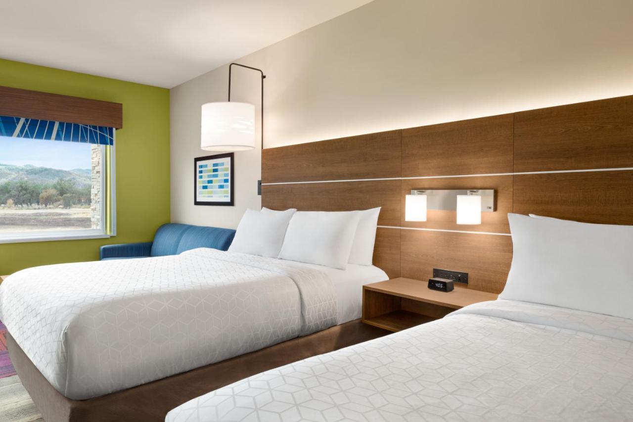 Holiday Inn Express & Suites - Ukiah By Ihg Екстериор снимка