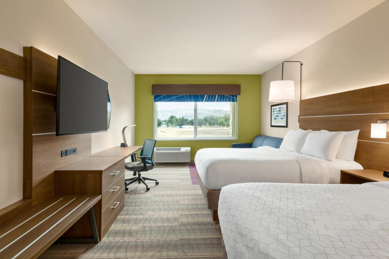 Holiday Inn Express & Suites - Ukiah By Ihg Екстериор снимка