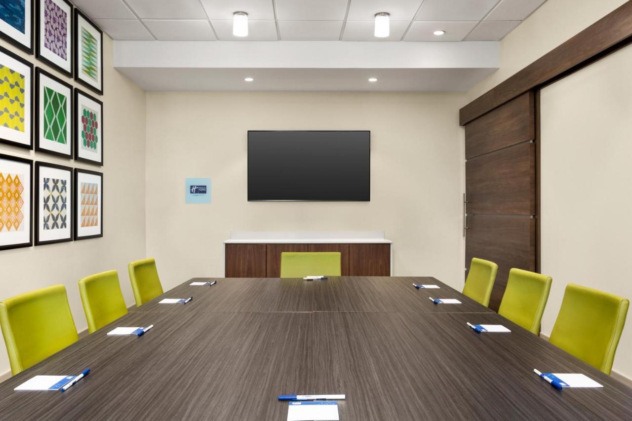 Holiday Inn Express & Suites - Ukiah By Ihg Екстериор снимка