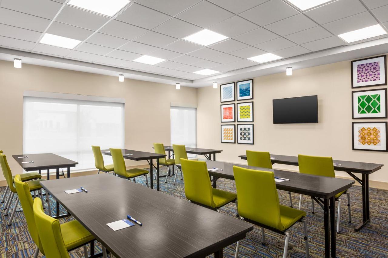 Holiday Inn Express & Suites - Ukiah By Ihg Екстериор снимка