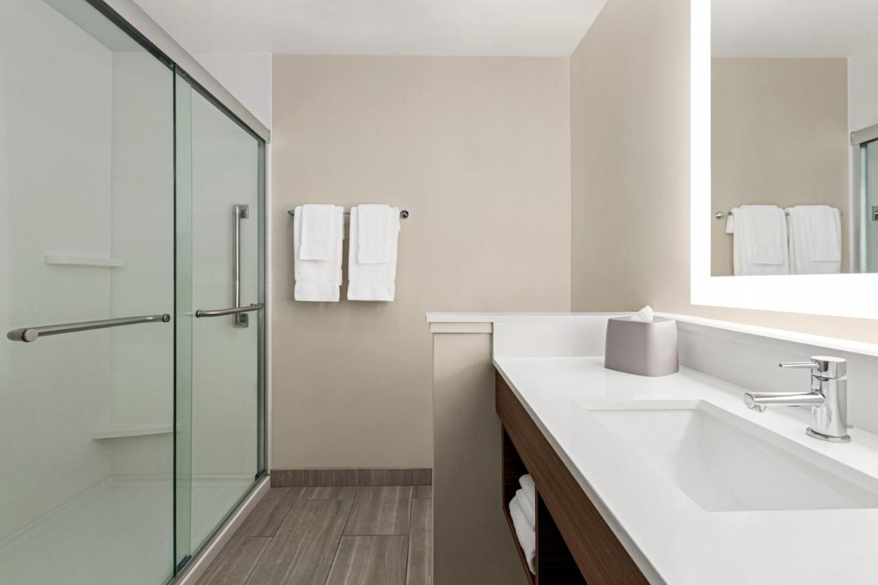 Holiday Inn Express & Suites - Ukiah By Ihg Екстериор снимка